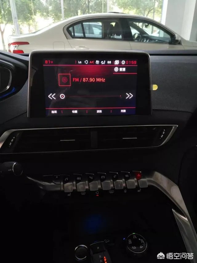 东风标志4008和5008售价相当,二者谁好些?