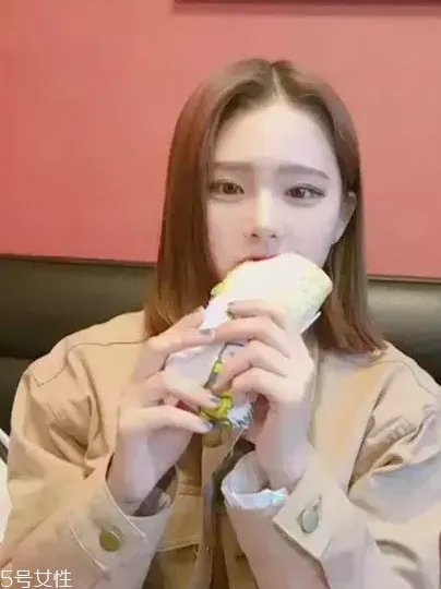 2022最流行的短发发型女图片 2022年春夏流行发型推荐