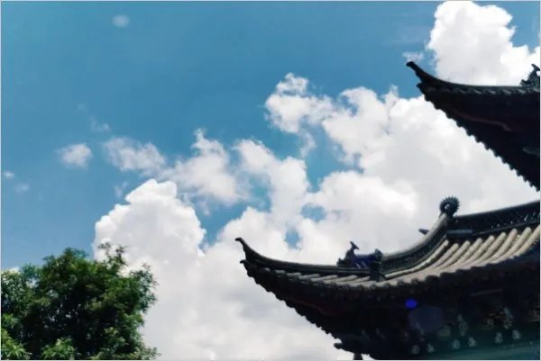 蓝天白云好心情的短语有什么？