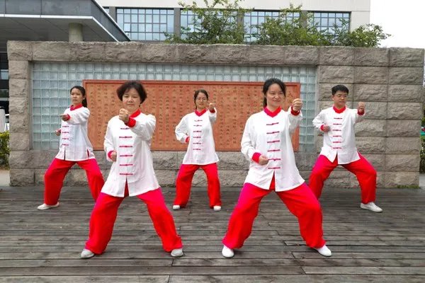 【3.18全国爱肝日】古琴、太极拳、八段锦……这些中医师这样来养肝