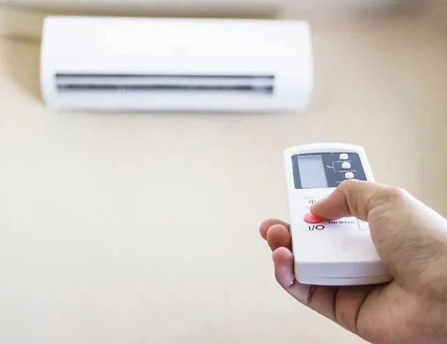 空调室内机漏水怎么处理