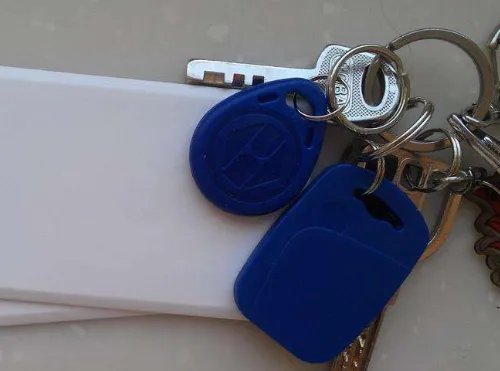 门禁卡可以配吗