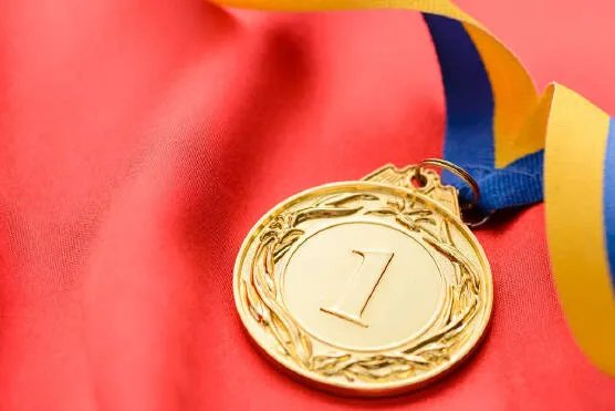 奥运金牌是纯金的吗