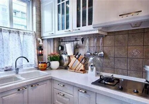 厨房五金的选购  厨房五金如何保养