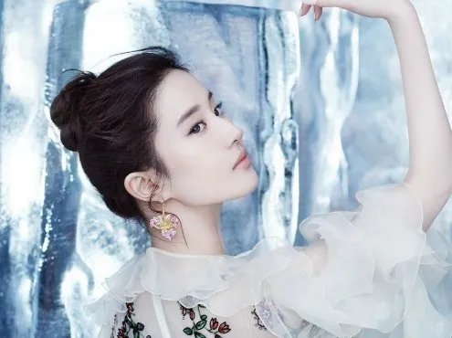 曾轶可与刘亦菲、郭碧婷之间有哪些恩怨?