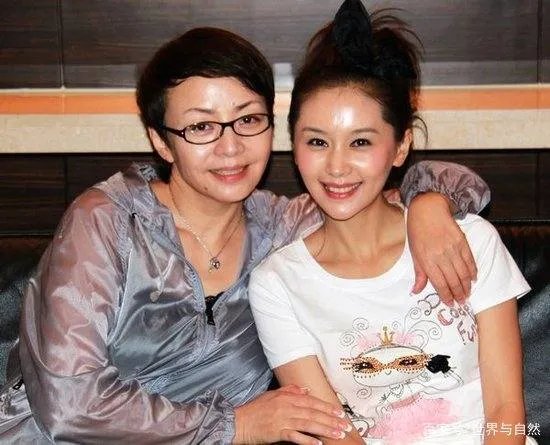 王子文首次承认已当妈,她曾经结过婚吗?