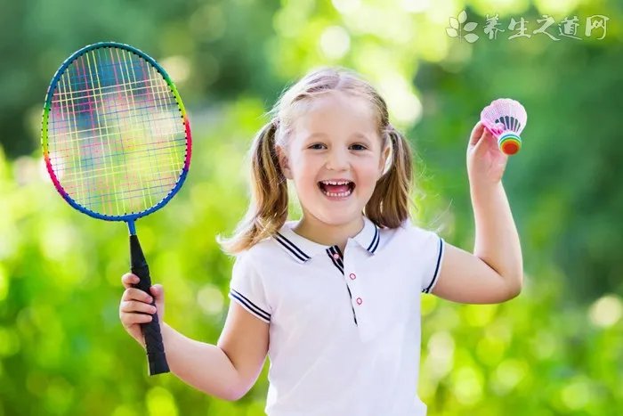 如何打好羽毛球 25个打羽毛球技巧