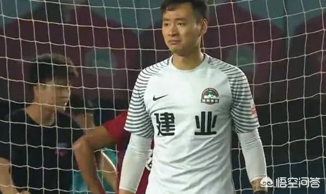 卓尔冲超后，会不会在门将位置上考虑换血？把吴龑招回来可行吗？