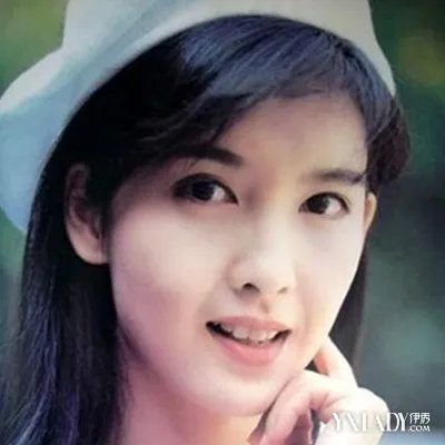 周慧敏老公图片展示揭秘夫妻俩多年不生育的原因