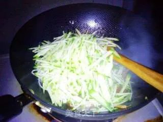 清清爽爽——萝卜丝炒肉