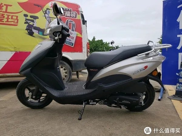 教你买性价比最高的本田踏板车摩托车,该买五羊本田还是新大洲本田
