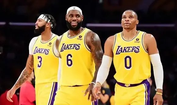 湖人队员名单查询