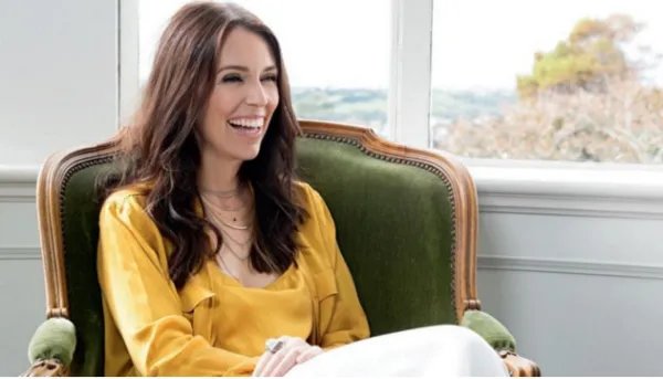 新西兰“80后”女总理横空出世是谁？