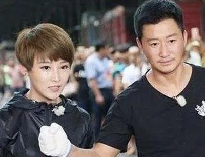 吴京谢楠在综艺中公然吵架,夫妻之间的沟通该如何掌握分寸?