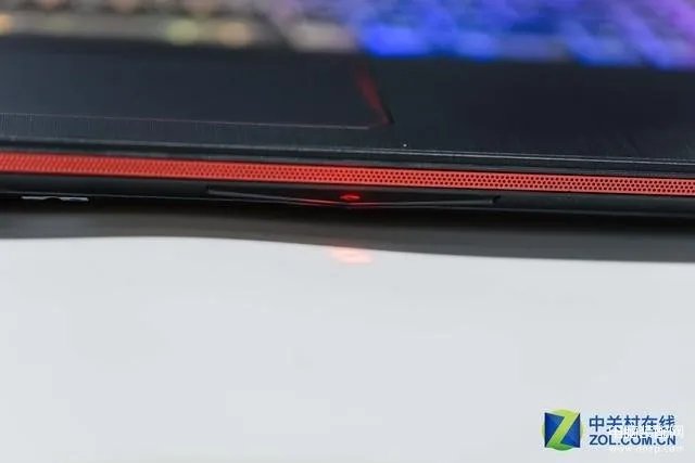 深海泰坦x1怎么样(机械革命深海泰坦X1性能解析)