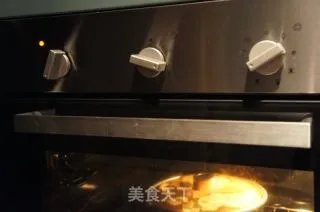 【我的烘培时间】新年快乐，龙年快乐，2012幸福快乐---新年蛋糕