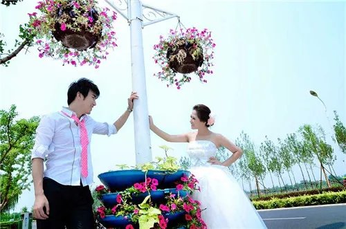 西安婚纱摄影价格  选定婚纱店注意哪些