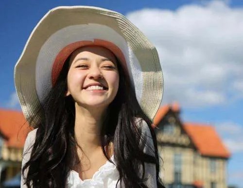 《流星蝴蝶剑》里饰演孙小蝶的是谁?