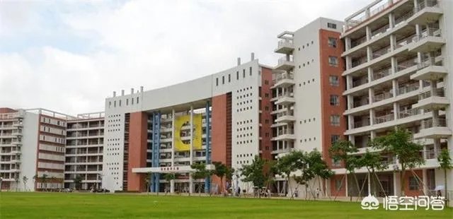 湛江岭南师范学院