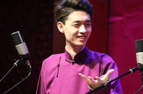 秦霄贤曾被黑粉打电话骂,黑粉是怎样知道秦霄贤手机号的?