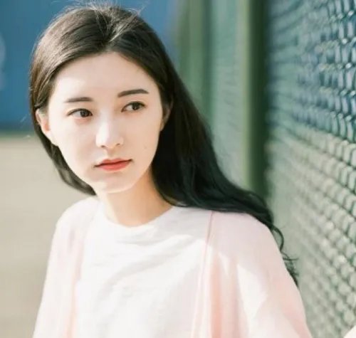 女生问为什么怎么回复 女孩问你为什么每天找我聊天