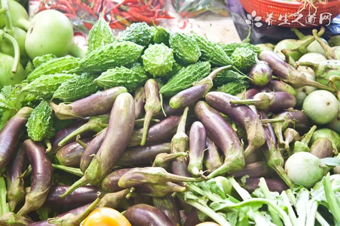 2021年10月生肖属鸡如何转运 玉葫芦辟邪开运