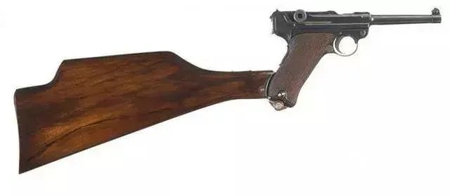 加了枪托的毛瑟驳壳枪盒子炮到底性能能提升多少？