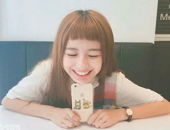 2022最流行的短发发型女图片 2022年春夏流行发型推荐