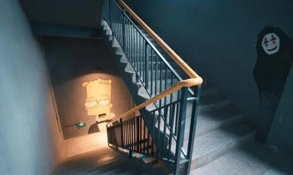 画风略微诡异,成都最小众的创意工厂是什么呢?