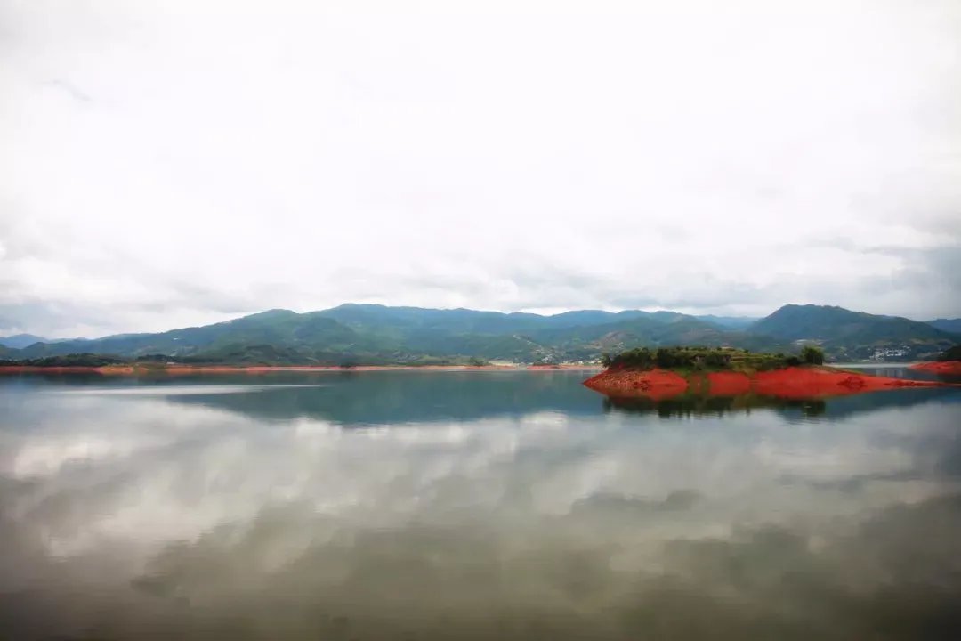 践行品牌使命，九牧推动古田“厕所革命”