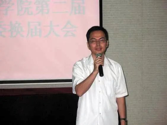 张文俊的人物简介