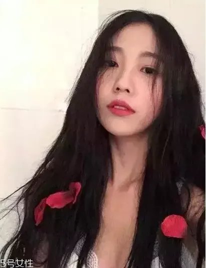 2022最流行的短发发型女图片 2022年春夏流行发型推荐