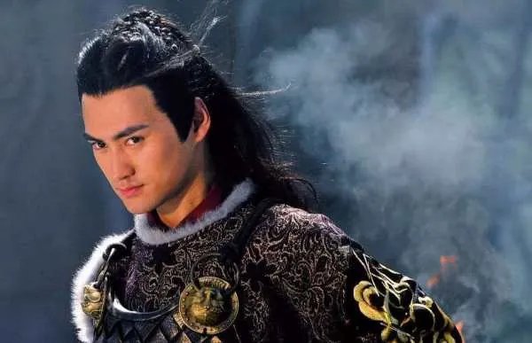 同样演“杨康”,把苗侨伟、袁弘放在一起看,差距就出来了,谁更符合人物?