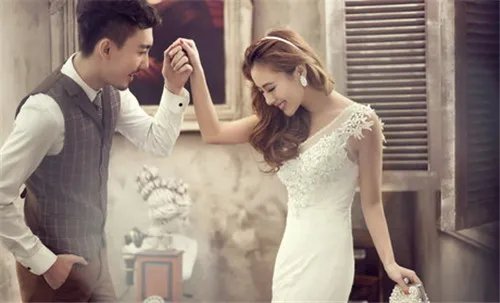 西安婚纱摄影价格  选定婚纱店注意哪些