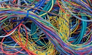 什么叫做内光电效应    什么是做内光电效应