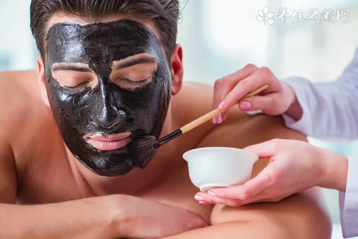 皮肤干燥用什么洗面奶比较好？哪款洗面奶洗完脸不干？[图]