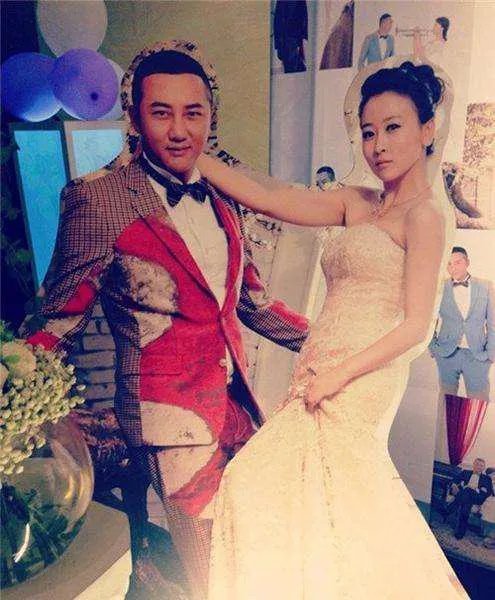 毛俊杰老公是关喆吗 毛俊杰是烟台哪里人