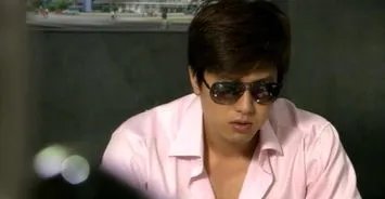 凌潇肃姚晨成敌人，你会对昔日的恋人恶语相向吗？