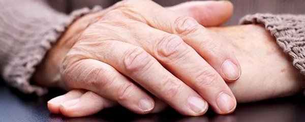 手麻是怎么回事