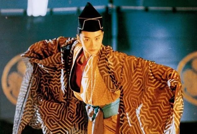 邹开云最新女装照 邹开云结婚了吗