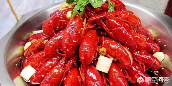 想在家里准备宴请一下朋友,六个人八个菜,大家有什么好的推荐?