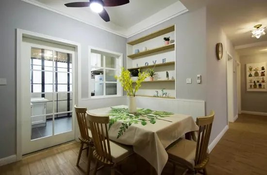 实墙换成玻璃隔断,竟然这么有用