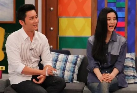 被法院盖章渣男的李晨，范冰冰父亲和张译揭开他的遮羞布，到底怎么样呢