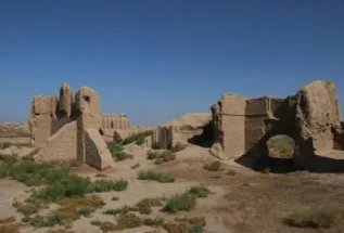 土库曼斯坦在什么地方？土库曼人是什么人种？