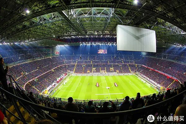 关于意大利旅行的那些事 篇二:AC米兰vs尤文图斯