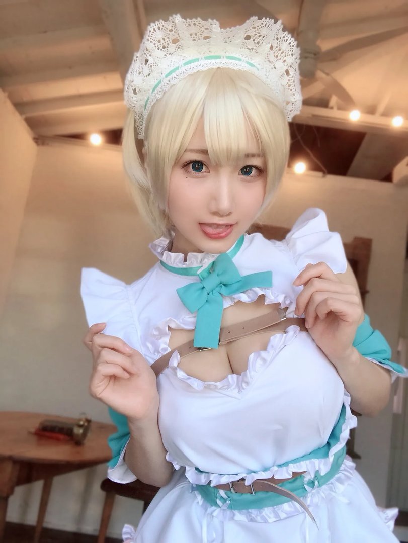 日本美女Coser写真美图欣赏 妹子皮肤白皙身材出众