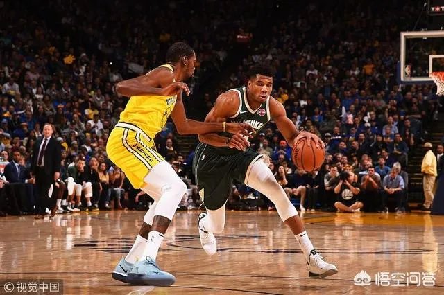 美媒预测赛季最佳阵容，莱昂纳德跌到第三阵容，欧文未上榜，对此你怎么看呢？