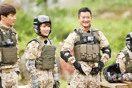 吴京谢楠在综艺中公然吵架，夫妻之间的沟通该如何掌握分寸？