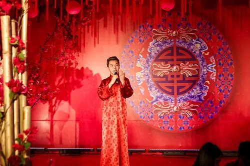 主持人婚庆台词大全 简单大方的主持台词