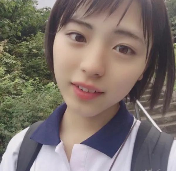 16岁学生“男扮女装”走红，因长相太甜美，后来怎样了？